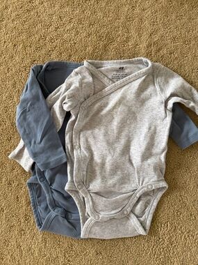 H&M Long-Sleeve Wrap Bodysuit Duo in Light Gray and Dusty Blue